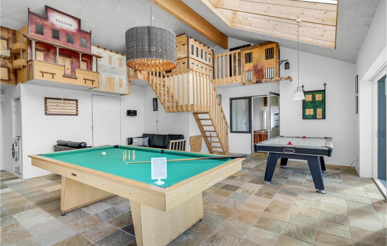 Nice Home In Tarm With Kitchen 외부 사진